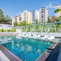 Awen Lara Hotel