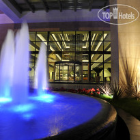 Ramada Plaza Antalya Вход