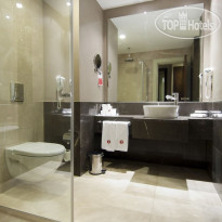 Ramada Plaza Antalya Ванная Комната