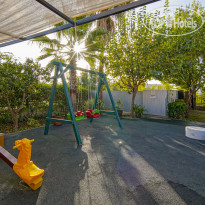 Side Aluna Hotel