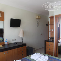 Yali Hotel