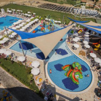 Dream World Aqua Resort & Spa 