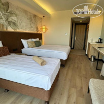 Vox Maris Resort