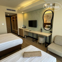 Vox Maris Resort