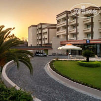 Asteria Collection Side Entrance