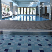 Port Side Resort indoor pool
