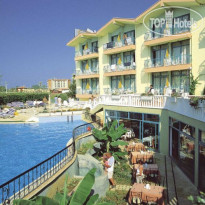 Clover Magic Park Side Hotel