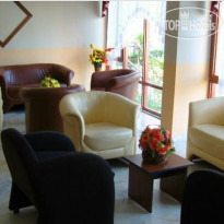 Side Resort Annex