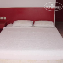 Mola Hotel 