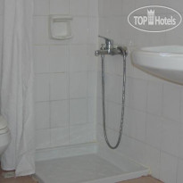 Mola Hotel 