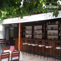 Mola Hotel 