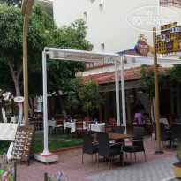 Mola Hotel 