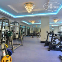 Azura Deluxe Resort & Spa Hotel