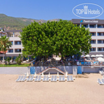 Floria Beach Hotel 