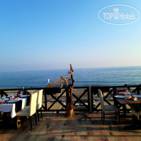 Club Turtas Beach Hotel A la Carte ресторан на террасе