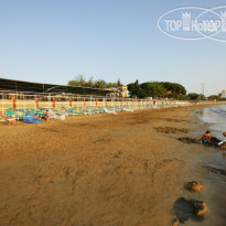 Lonicera World Hotels beach