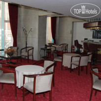 Ayma Hotel 