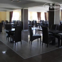 Uset Hotel Ресторан