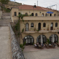 Jerveni Cave Hotel 