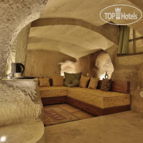 Golden Cave Suites 