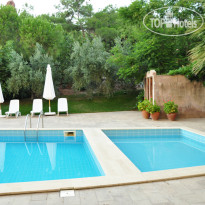 Palm Court Suites Hotel