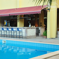 Palm Court Suites Hotel 