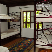 Efe Guest House 