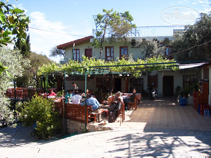 Фотографии отеля  St. Nicholas Pension 