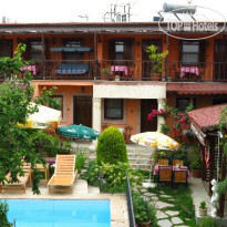 Akropolis Guest House 