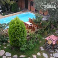 Akropolis Guest House 