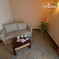 Mom Hotel