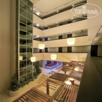 Mom Hotel