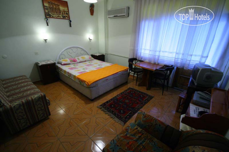 Новые добавленные фото туристов Paris Hotel