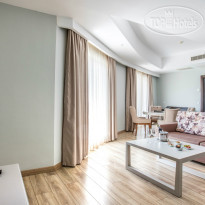 Aria Claros Beach & Spa Resort Junior Suite