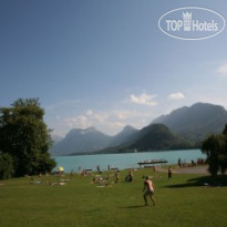 Le Lac 