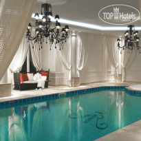 Tiara Chateau Hotel Mont Royal Chantilly Бассейн с джакузи