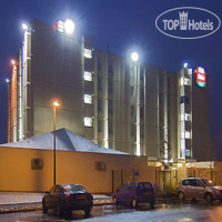 Ibis Lyon Est Bron 2*