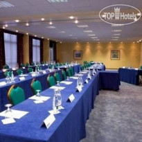 Park Inn by Radisson Charles de Gaulle Airport 