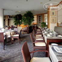 Best Western Plus Paris Val de Bievre 