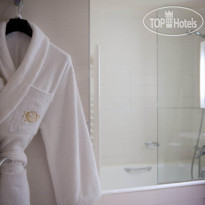 Westside Arc De Triomphe 