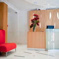 Westside Arc De Triomphe 