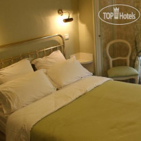 Azur Hotel 