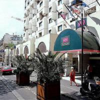 Mercure Paris Montmartre Sacre Coeur Hotel 4*