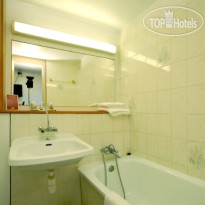 Balladins Confort- Emerainville 