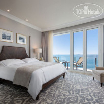 Royal Blue Hotel 