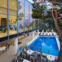 Royal Blue Hotel 