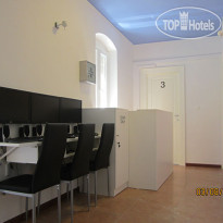 Apinelo Hostel & Apartments 