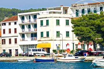 Фотографии отеля  Pansion comfort Jadran Guest House APT