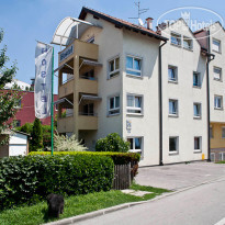 Ravnice Youth Hostel 