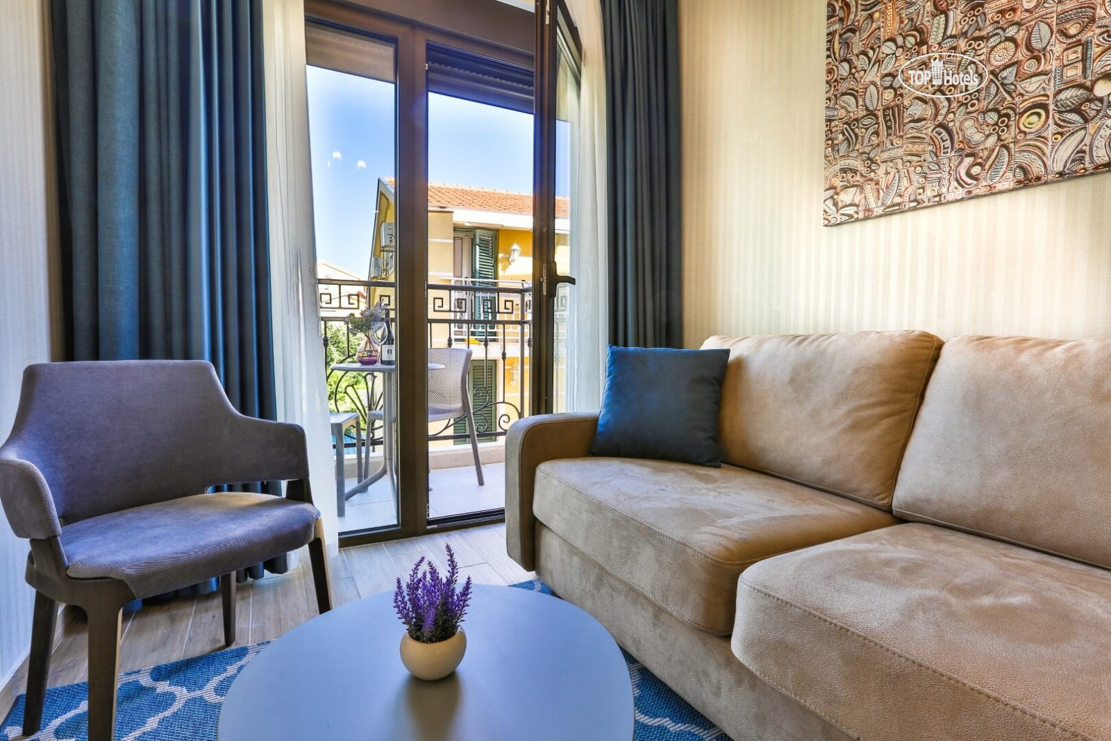 Harmony hotel